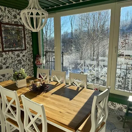 Chaloupka Jezevci Brloh Feriehus